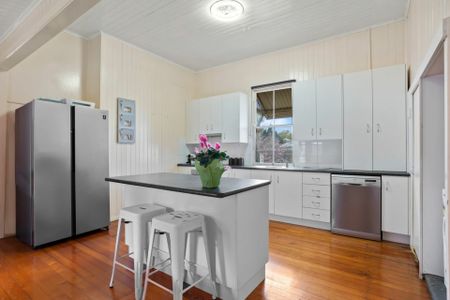 93 Mackenzie Street, East Toowoomba - Photo 3