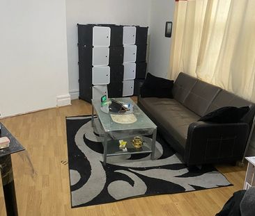 Room in a Shared House, London, E17 - Photo 2