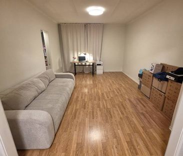 Fagerlidsvägen, Tullinge Centrum - Photo 1
