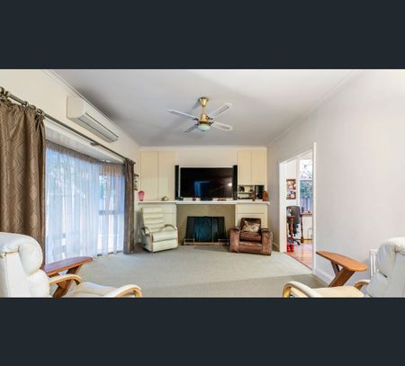 22 Queen Street, Seaholme, Vic 3018 - Photo 3