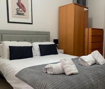 2 Bed Flat, Asia House, M1 - Photo 4