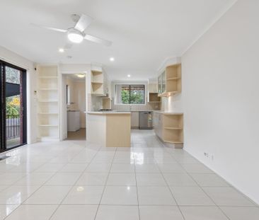 Spacious Family Home with Detached Studio in Convenient Monash Loca... - Photo 5