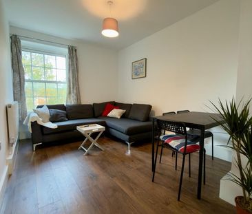 Room in a Shared House, Netherby House, SW8 - Photo 3