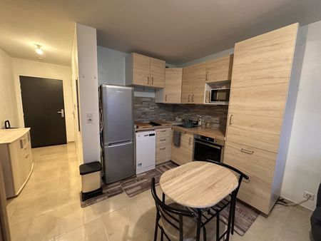 Location Appartement 1 pièce 27m² BOISSY ST LEGER 94470 - Photo 4