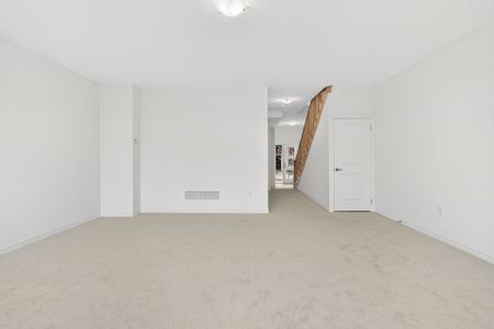 For Lease - 69 Inverary Crescent, Vaughan, Ontario - Photo 2