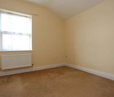 Blatchington Road, Hove, BN3 - Photo 2