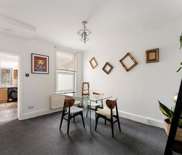 3 Bed Terraced House, Coopers Lane, E10 - Photo 4