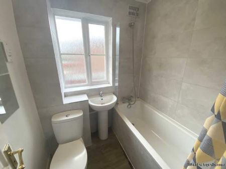 2 bedroom property to rent in Borehamwood - Photo 4