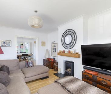 4 bedroom semi-detached house to rent - Photo 2