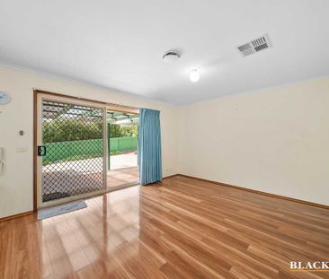 SPACIOUS, ELEVATED HOME - Photo 3