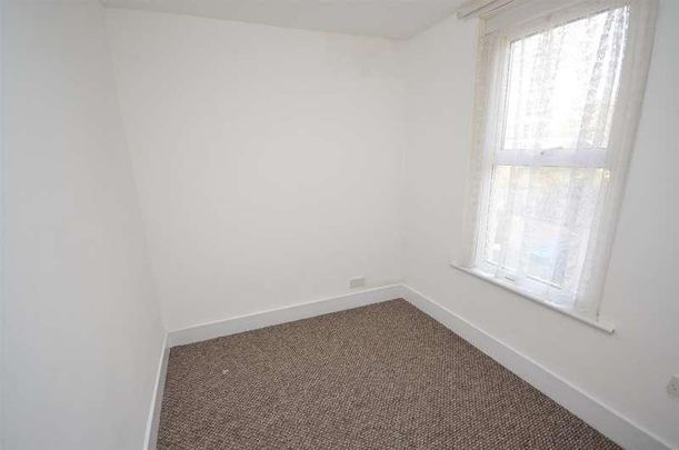 Saxon Road, London, SE25 - Photo 1