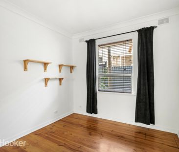 7 Lynlee Crescent, HUNTFIELD HEIGHTS - Photo 1