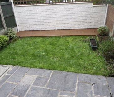 1 bedroom mews to rent - Photo 5