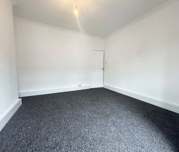 Salisbury Gardens, Raglan Street, Hull - Photo 1