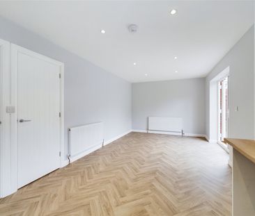 Recreation Road, Burghfield Common, Reading, Berkshire, RG7 - Photo 3