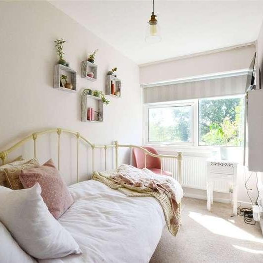 Moon Court, Lyme Farm Road, Lee, London, SE12 - Photo 1