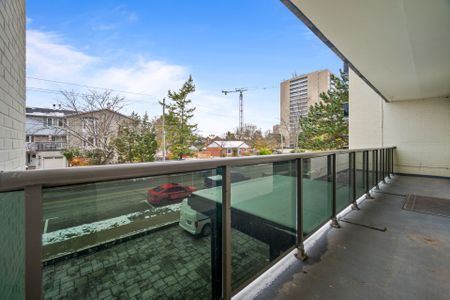 For Lease - 2300 Marine Drive Unit# 205, Oakville, Ontario - Photo 3