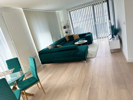 Room in a Shared Flat, Waypoint Way, E16 - Photo 2