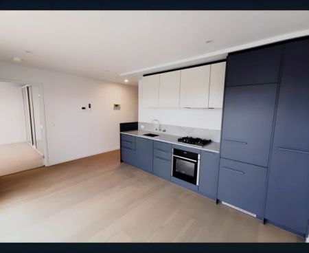 1 Bedroom - Photo 5