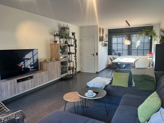 Verzorgde woning met garage te huur in Desselgem - Photo 1
