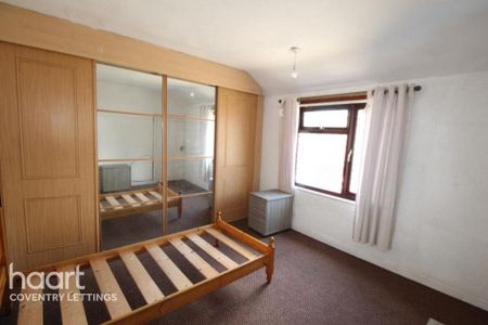 3 bedroom semi-detached house to rent - Photo 4