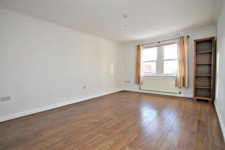 2 bedroom private hall to rent - Photo 3
