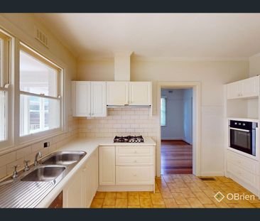 13 Becket Avenue, Bentleigh East, Vic 3165 - Photo 5