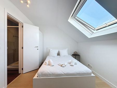 Appartement te huur in Ixelles - Photo 2