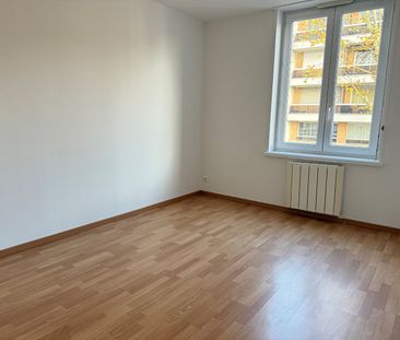 Location Appartement 3 pièces 70m² - Photo 3