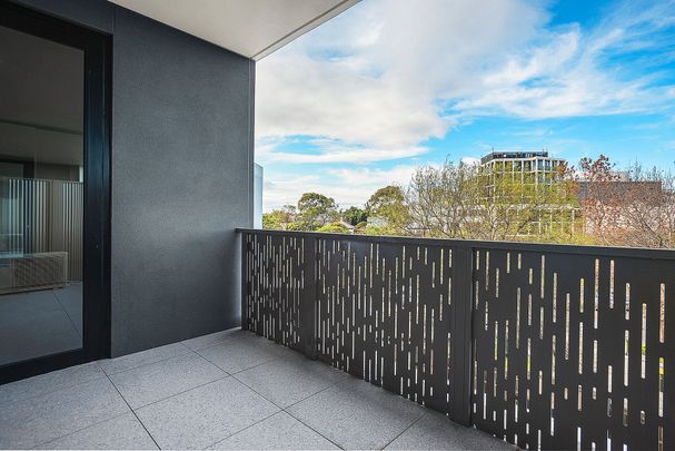 Near New One Bedroom Residence in Elsternwick’s Most Exclusive Development - Photo 1
