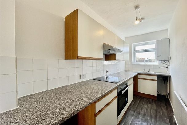 1 bed Flat Hartington Road, SS1 - Photo 1