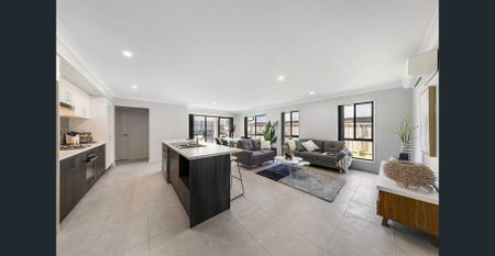 24 Warbler Avenue, Aberglasslyn, NSW 2320 - Photo 5