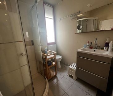 INTRA-MUROS - Dans une copropriété sécurisée, un appartement T2 meu... - Photo 3