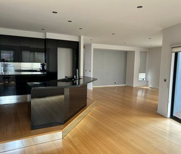 Stunning 3 bedroom home on large block in Matthews Hill - Photo 5