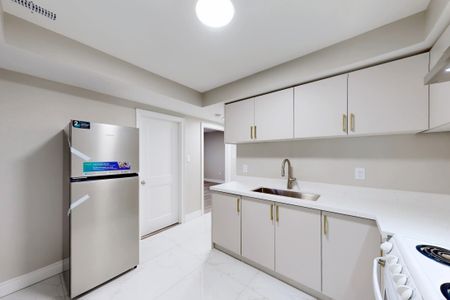 For Lease - 195 Balmoral Avenue Unit# B2, Hamilton, Ontario - Photo 2