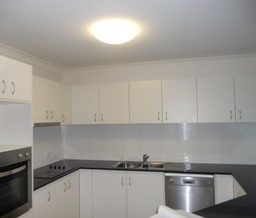 4 BEDROOM FAMILY HOME IN BLACKS BEACH - Photo 3