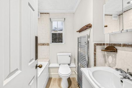 1 bedroom flat to rent - Photo 5