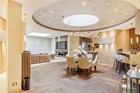 One of a kind, luxury home in a prime Bowdon location. - Photo 3