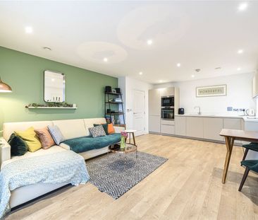 Deckhouse Court, Deptford, SE8, London - Photo 2