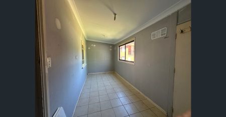 Convenient 3-Bedroom Home | Walk to Lakemba and Belmore CBDs! - Photo 4