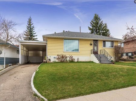 5019 1 Street Northwest, Calgary - Photo 3