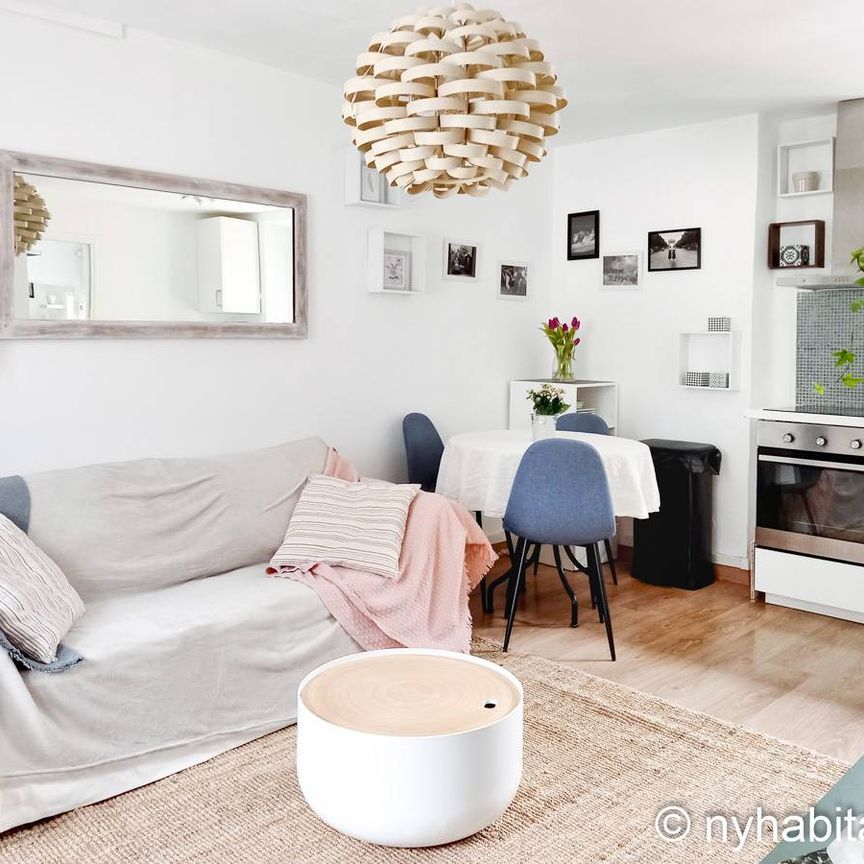 Logement à Paris, Location meublée - Photo 1