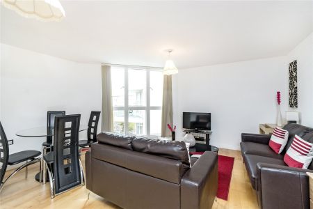 Water Gardens Square, Canada Water, London, SE16 flat to rent - Photo 5