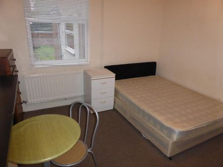 4 bedroom house share to rent - Photo 2