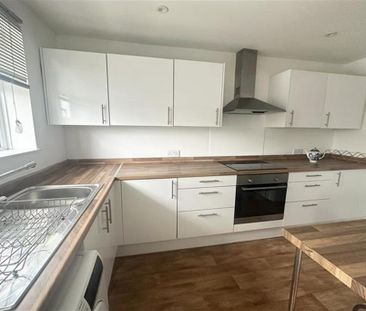2 bedroom flat to rent - Photo 6