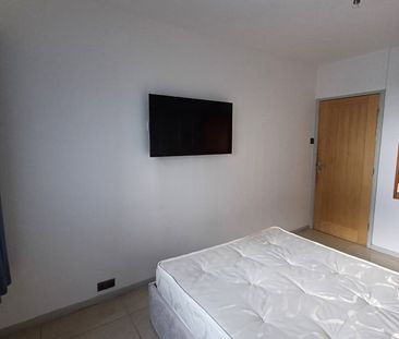 Room in a Shared Flat, Bursall Croft, LS12 - Photo 4