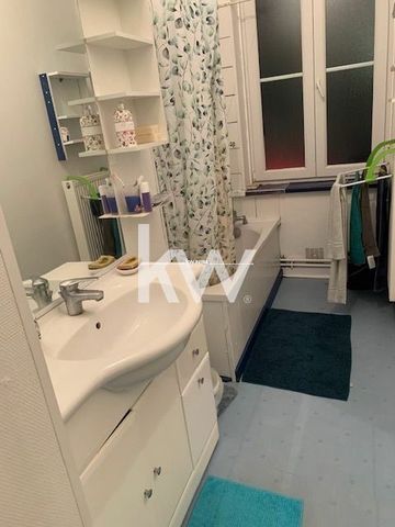 Location Appartement 5 pièces 85m² LILLE 59800 - Photo 3