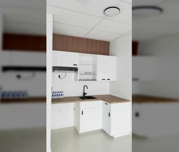 Rent Edelweiss @ Tropicana Gardens, Petaling Jaya Partially Furnished - Photo 2