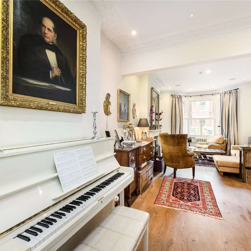 Beautifully presented 5 bedroom house with stunning finishes throughout. - Photo 1