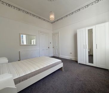 2 Bed Flat, Montgomery St, EH7 - Photo 4